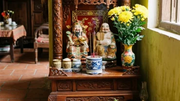 Sơ đồ chi tiết cách bài trí bàn thờ thần tài cho tuổi thân giúp thu hút tài lộc và vượng khí