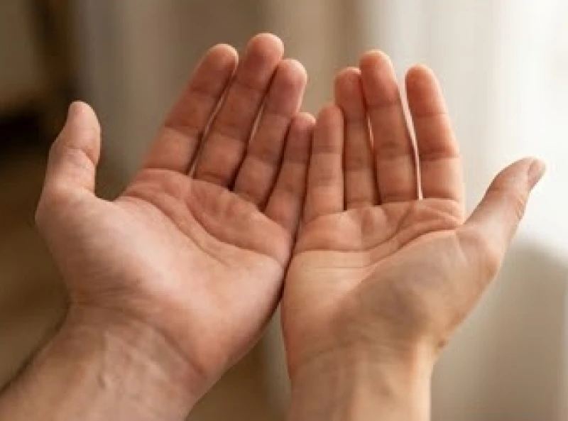 Đường con cái ở tay nữ: Cách xem chuẩn và quy tắc đối chiếu 10 Đối chiếu đường vân giữa bàn tay vợ và chồng để dự đoán toàn diện khả năng sinh nở