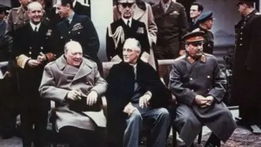 Churchill, Roosevelt và Stalin tại hội nghị Yalta.