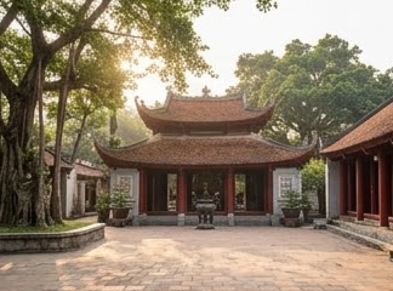 Khuôn viên kiến trúc truyền thống trang nghiêm tại đền Ông Hoàng Mười ở huyện Hưng Nguyên
