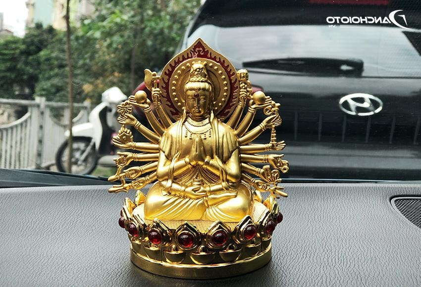 Tượng Phật là một trong những tượng phong thuỷ ô tô được nhiều người lựa chọn