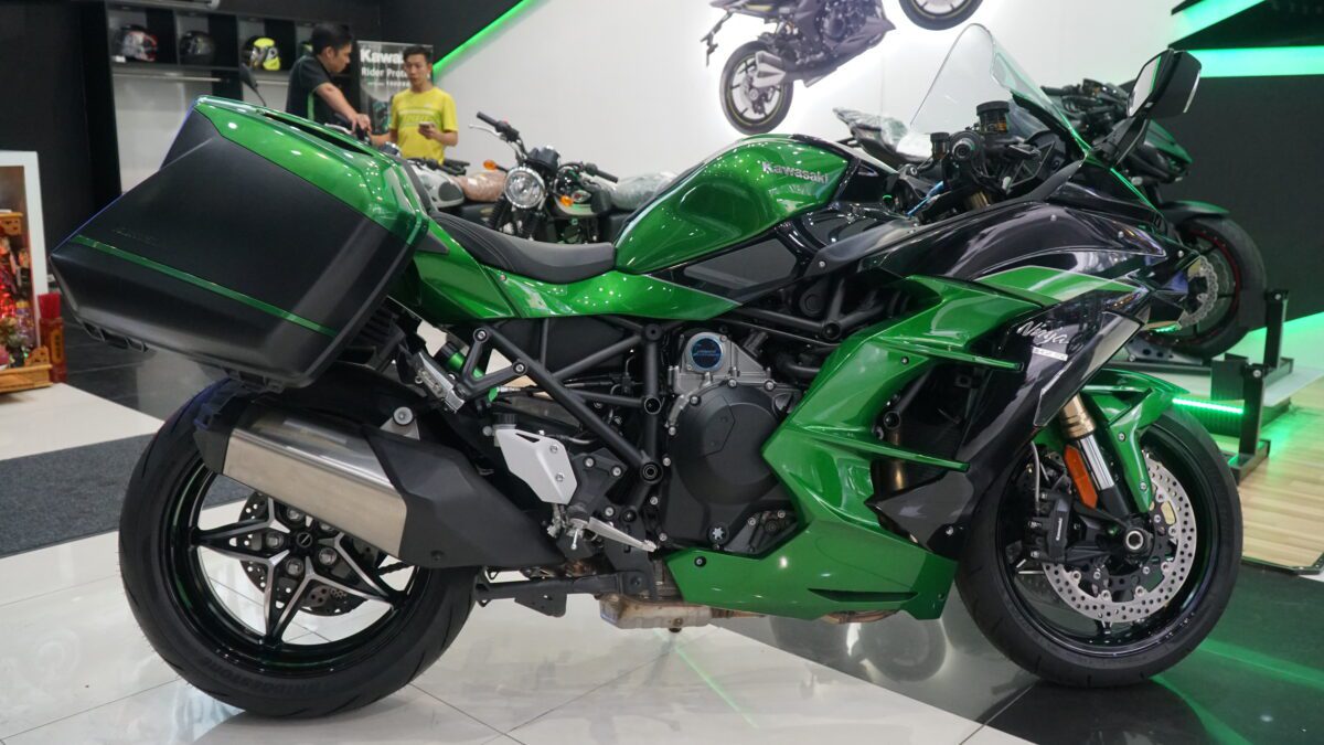 Đánh giá Kawasaki H2 SX SE Siêu mô tô phượt cho người đam mê tốc độ