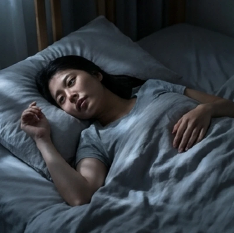Mơ thấy bị vong nhập: Giải mã điềm báo và cách thanh tẩy tà khí 8 Mô phỏng hiện tượng bóng đè với cảm giác cơ thể nặng nề khi thức giấc