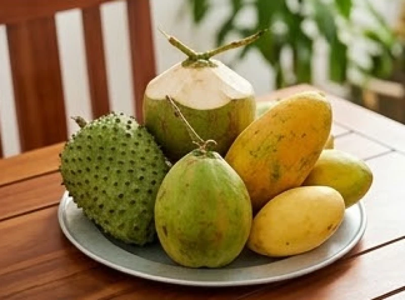 Mâm ngũ quả đặc trưng của miền Nam với mãng cầu dừa đu đủ xoài tượng trưng cho ước mong no đủ