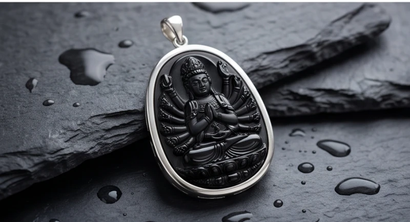 Mặt dây chuyền Phật Thiên Thủ Thiên Nhãn bằng đá Obsidian đen bọc bạc sang trọng và huyền bí
