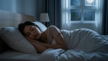 Chân dung cô gái trẻ nhắm mắt ngủ yên bình, minh họa cho thông điệp tâm lý khi mơ thấy bạn thân chết