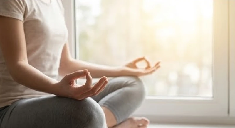 Thực hành thiền định và hít thở sâu giúp giải tỏa căng thẳng, làm suy giảm tác động của vân đảo