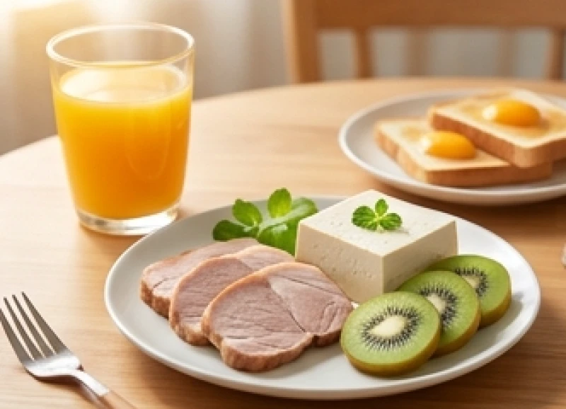 Nốt ruồi dưới cằm nữ: Ý nghĩa tướng số và tiêu chí giữ hay tẩy 10 Thực đơn dinh dưỡng với thịt lợn nạc và nước ép cam giúp vùng da cằm mau chóng phục hồi sau khi tẩy