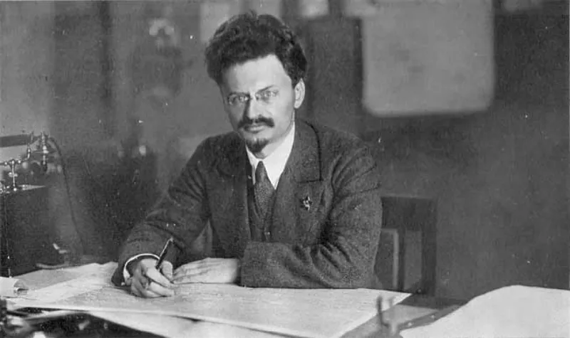 trotsky 8fbed548