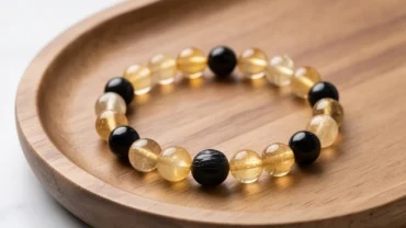 Trang sức đá phong thủy tự nhiên nguyên khối giải đáp tuổi ngọ hợp đá gì nhất