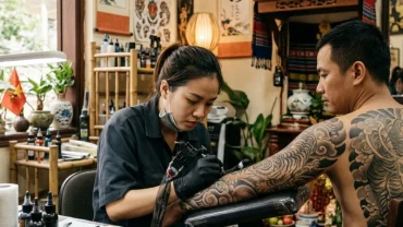 Hình ảnh nghệ thuật giải đáp tuổi Ngọ xăm hình gì hợp qua thiết kế linh vật phong thủy tinh tế