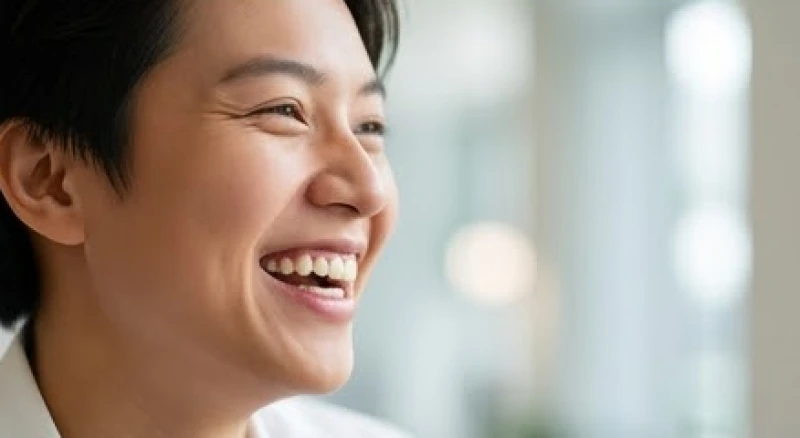 Đặc điểm tướng người cười hở lợi thường gắn liền với sự hao hụt tài chính và bốc đồng