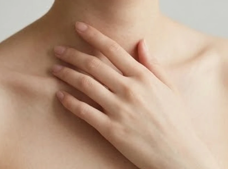 Tướng bàn tay nhỏ: Cách đo chuẩn cm và luận vận mệnh Nam Nữ 4 Sự cân đối giữa tỷ lệ của đôi bàn tay nhỏ nhắn so với vóc dáng tổng thể của người sở hữu