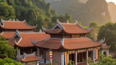 Khung cảnh linh thiêng tại Đền Bắc Lệ Lạng Sơn nơi người dân dâng văn khấn Mẫu Thượng Ngàn cầu bình an