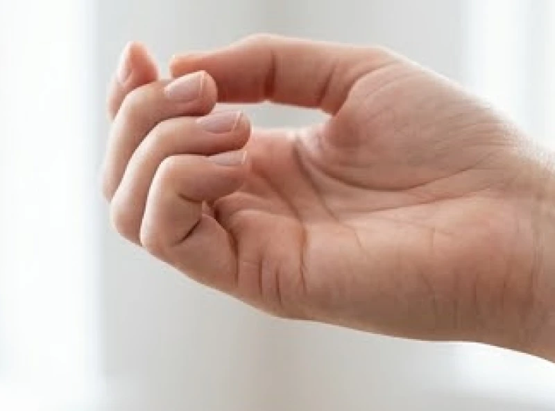 Các nếp gấp ngang song song ở mép ngoài bàn tay thuộc khu vực gò Thủy Tinh