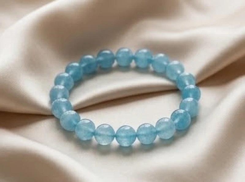 Vòng tay đá Aquamarine với sắc xanh đại dương trong trẻo dành cho tuổi Giáp Dần mệnh Thủy