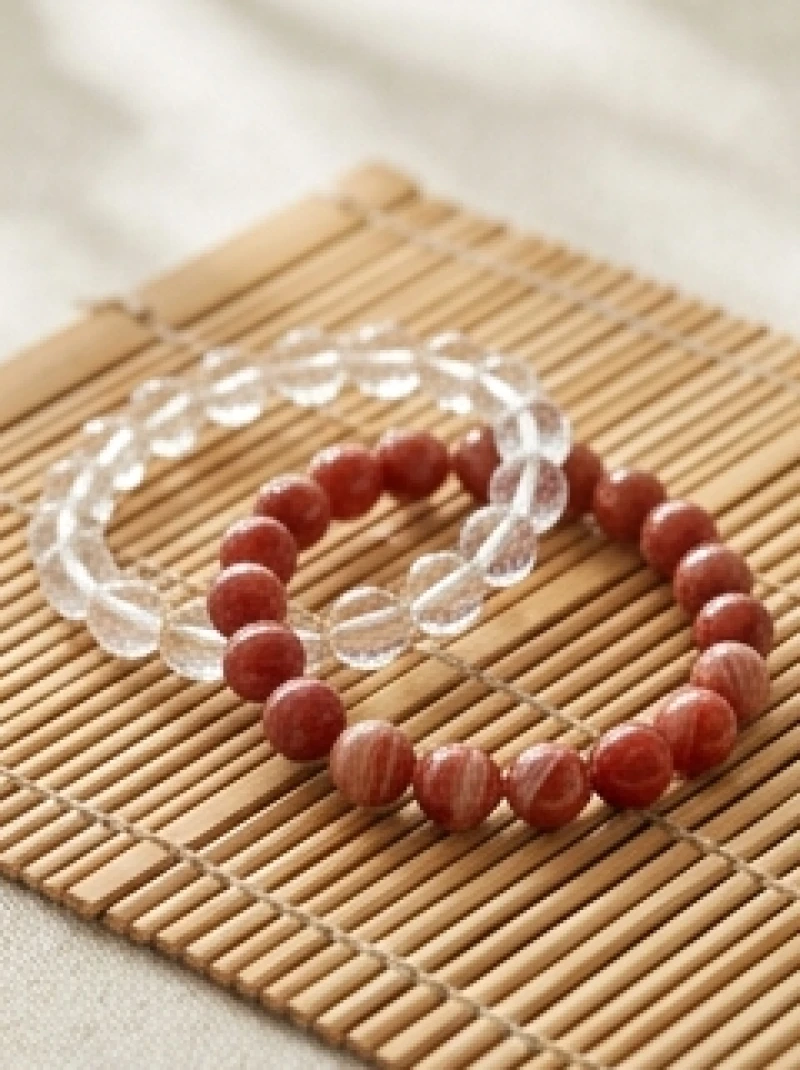 Vật phẩm phong thủy cho tuổi Sửu: Chuẩn nạp âm và vị trí an vị 3 Vòng tay đá phong thủy thạch anh và mã não với vân mây tự nhiên mang năng lượng địa sinh trường