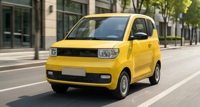 Xe ô tô điện mini màu vàng chanh nổi bật trên phố dành cho người mệnh Kim di chuyển trong đô thị